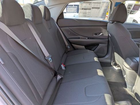 New 2026 Hyundai Elantra SE image 29