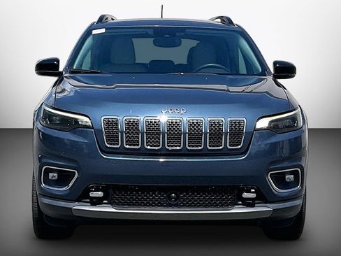 Certified 2022 Jeep Cherokee Limited w/ Elite Package AWD/4WD image 3