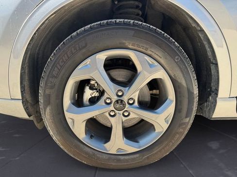 Certified 2024 Ford Escape ST-Line AWD/4WD image 14