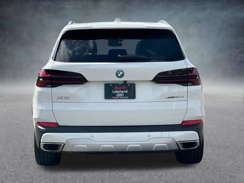Used 2025 BMW X5 xDrive50e AWD/4WD image 4