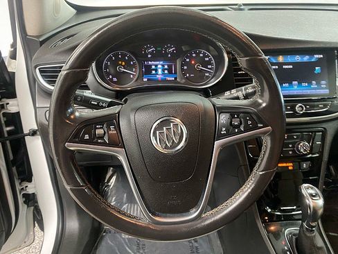 Used 2020 Buick Encore Preferred image 24