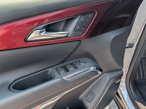 New 2026 Chevrolet Traverse RS AWD/4WD image 19