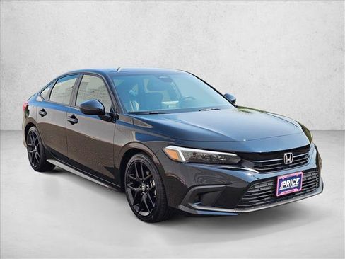 Used 2024 Honda Civic Sport image 3