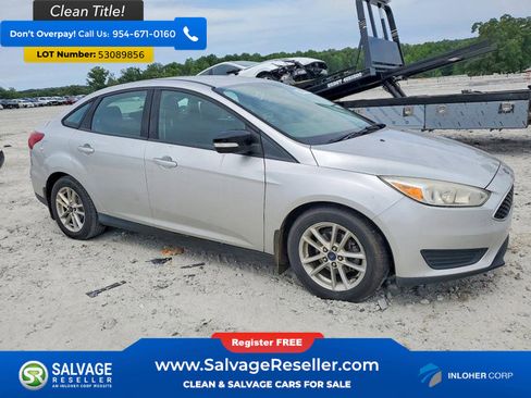 Used 2015 Ford Focus SE w/ Exterior Protection Package FWD image 5