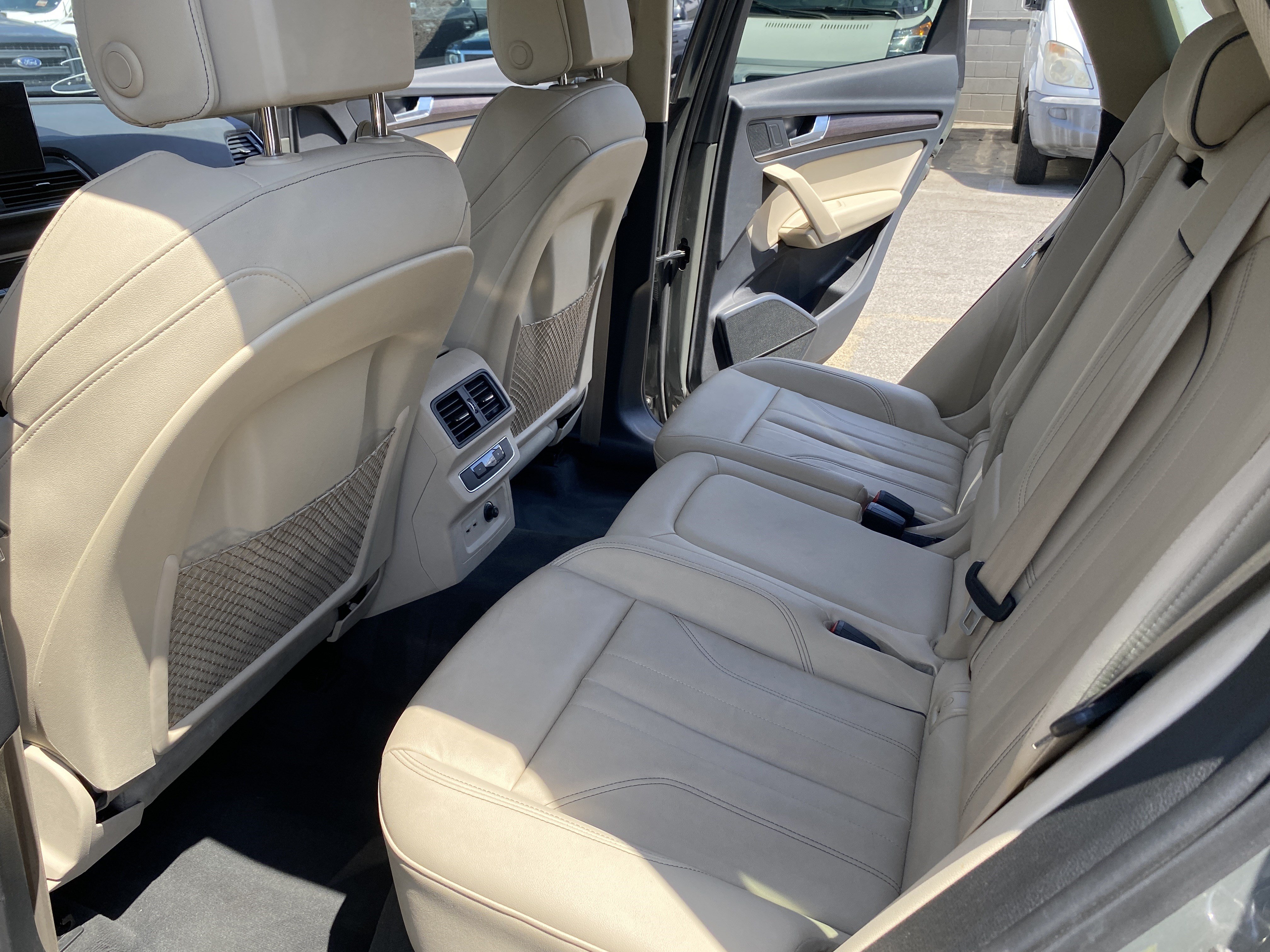 Used 2023 Audi Q5 e Premium w/ Convenience Package AWD/4WD image 15