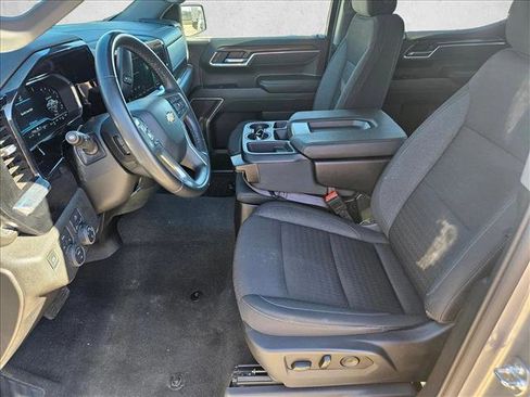 Used 2025 Chevrolet Silverado 1500 LT image 14