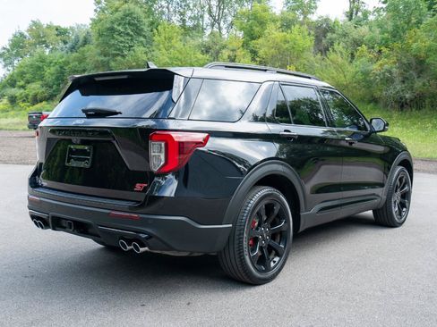 Used 2023 Ford Explorer ST w/ Technology Package AWD/4WD image 3