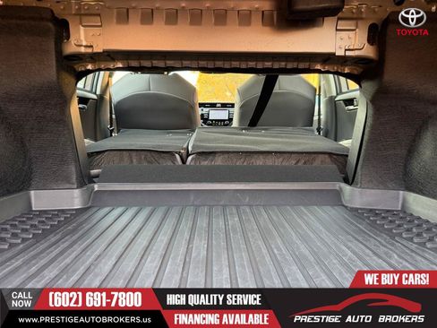 Used 2019 Toyota Camry LE w/ Convenience Package FWD image 27