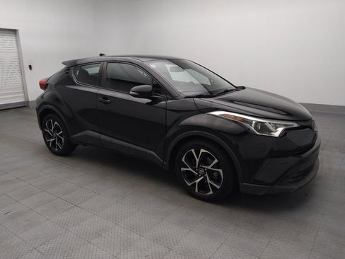 Used 2019 Toyota C-HR XLE FWD image 11