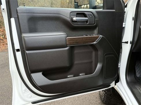 Used 2021 GMC Sierra 1500 Elevation w/ X31 Off-Road Package image 8