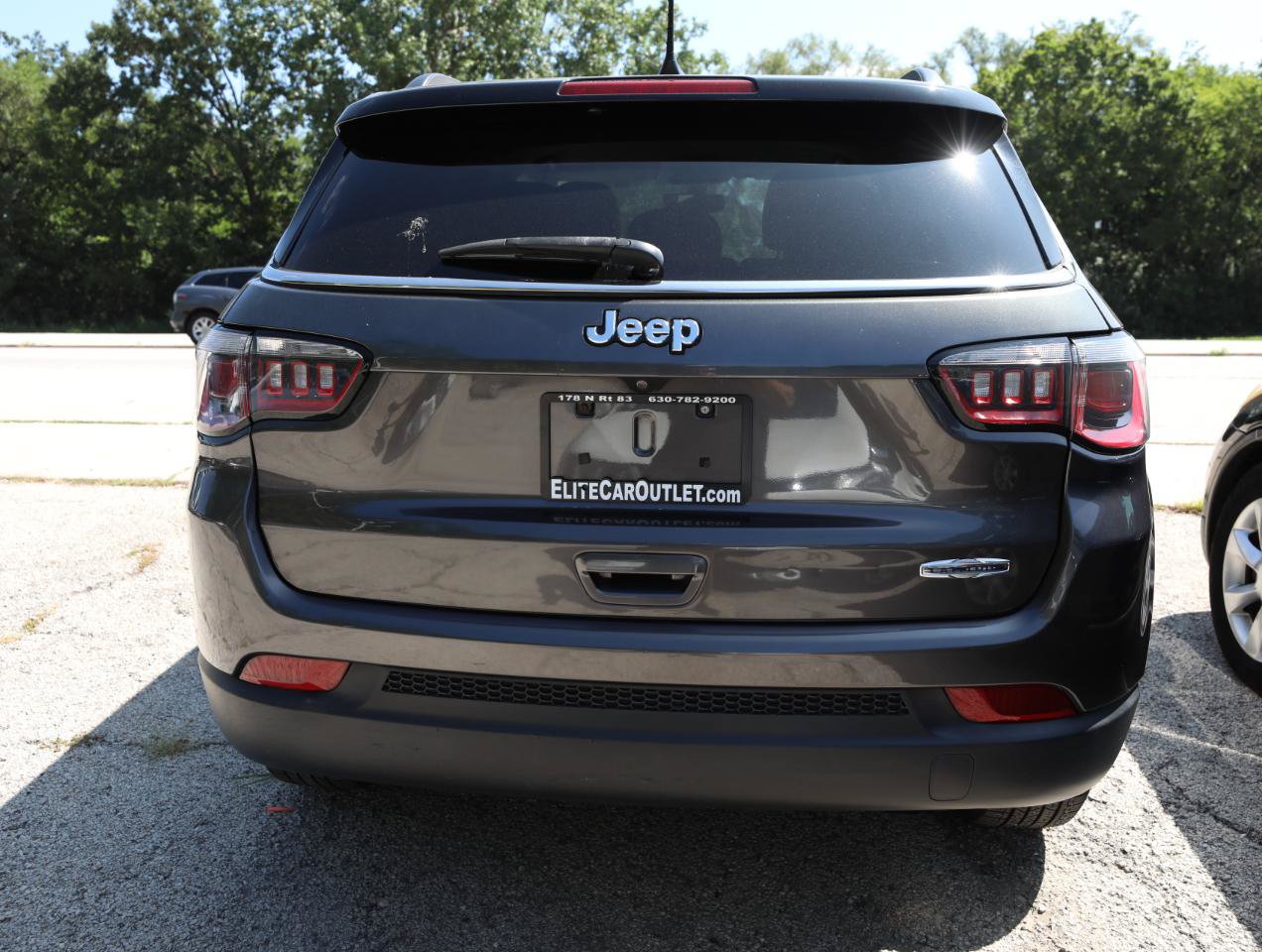 Used 2018 Jeep Compass Latitude w/ Popular Equipment Group FWD image 7