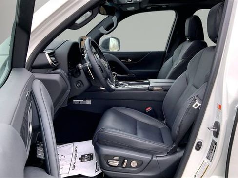 Used 2023 Lexus LX 600 4WD w/ Appearance Package image 18