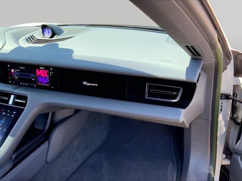 Used 2022 Porsche Taycan RWD image 16