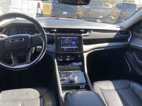 Certified 2022 Jeep Grand Cherokee L Limited image 16