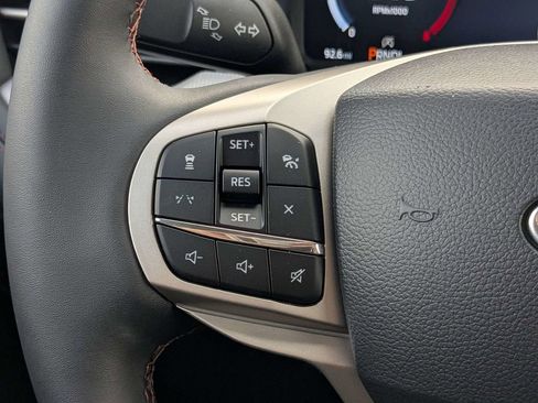 New 2026 Ford Explorer Active w/ Active Comfort Package RWD image 22