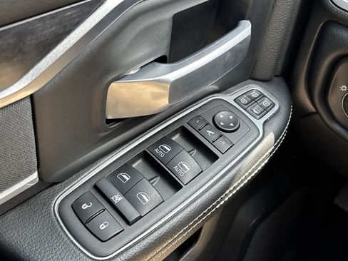 Used 2024 RAM 3500 Big Horn w/ Night Edition AWD/4WD image 7