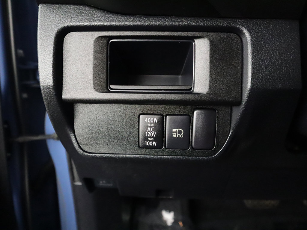 Used 2019 Toyota Tacoma TRD Sport AWD/4WD image 34