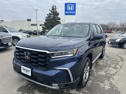 Certified 2025 Honda Pilot EX-L image 1