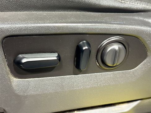 Used 2021 Chevrolet Silverado 1500 LT Trail Boss image 23