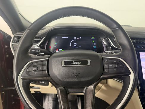 Used 2022 Jeep Grand Cherokee Limited 4xe w/ Luxury Tech Group II image 24