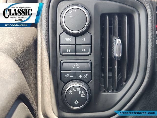 Used 2025 Chevrolet Silverado 1500 Custom Trail Boss w/ LPO, Dark Essentials Package AWD/4WD image 24