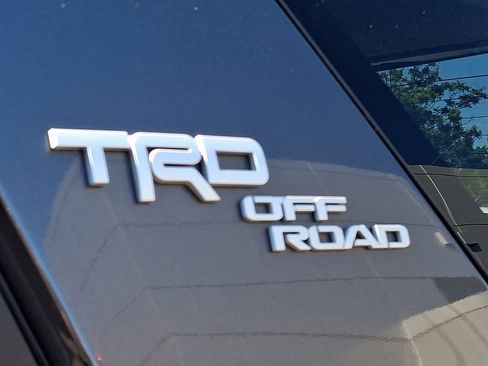 Certified 2023 Toyota 4Runner TRD Off-Road Premium w/ Moonroof Package AWD/4WD image 30