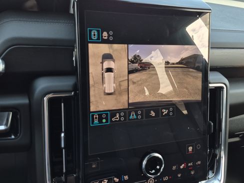 New 2026 GMC Yukon Denali w/ Advanced Technology Package AWD/4WD image 15