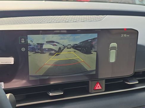 New 2026 Kia Carnival EX FWD image 24