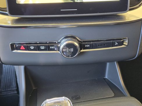 New 2026 Volvo XC90 T8 Plus image 20