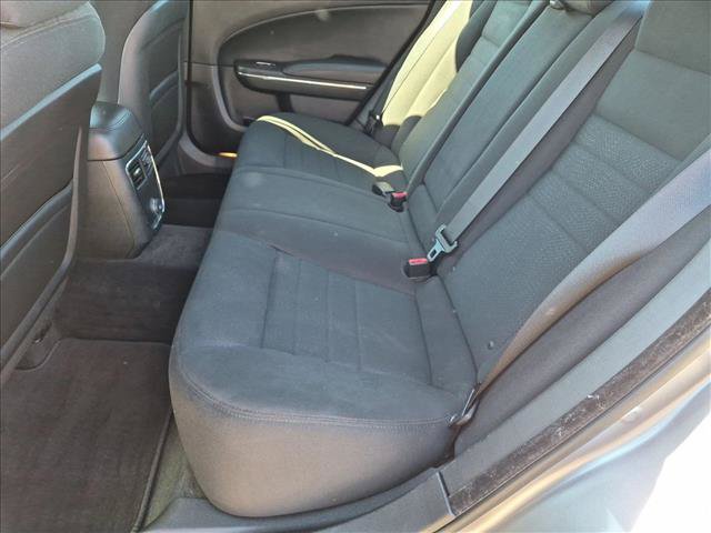 Used 2014 Dodge Charger SE RWD image 16