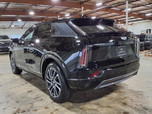 New 2026 Cadillac Optiq Sport 1 image 10