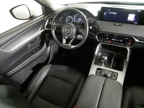 Certified 2025 MAZDA CX-90 3.3 Turbo w/ Preferred Package image 9