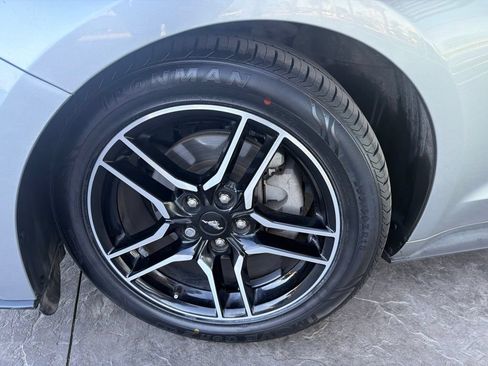 Used 2022 Ford Mustang Premium RWD image 5