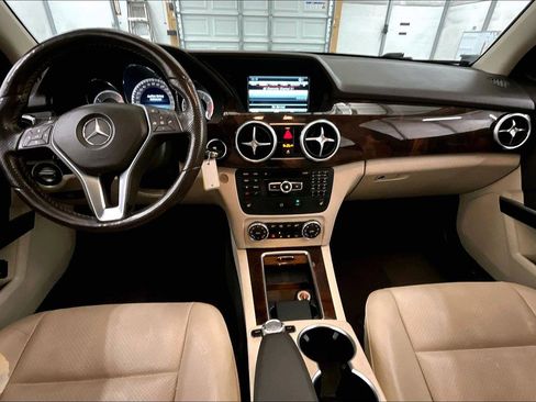 Used 2015 Mercedes-Benz GLK 350 4MATIC image 15