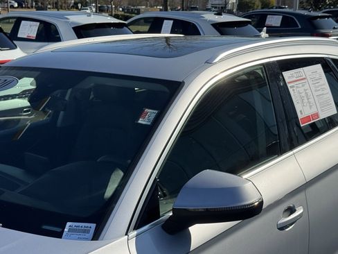 Used 2020 Audi Q5 2.0T Premium w/ Convenience Package image 10