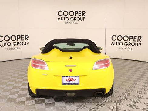 Used 2009 Saturn Sky w/ Premium Trim Package RWD image 17