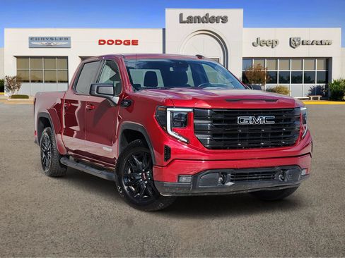 Used 2023 GMC Sierra 1500 Elevation w/ X31 Off-Road Package AWD/4WD image 1