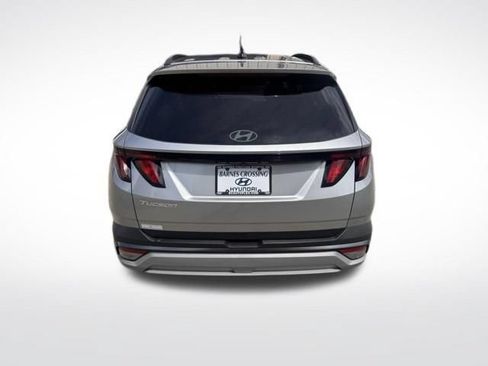 Used 2025 Hyundai Tucson SEL FWD image 4