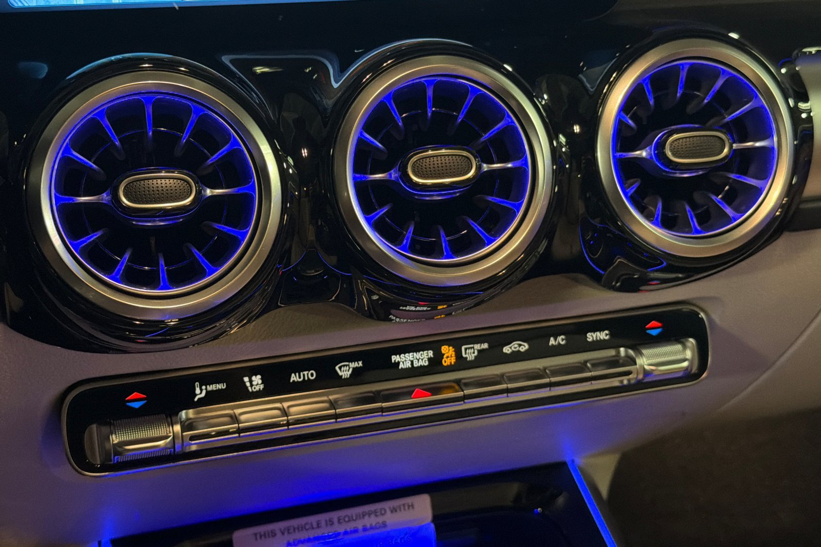 New 2026 Mercedes-Benz GLB 250 4MATIC image 18