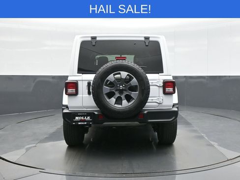 Used 2022 Jeep Wrangler Unlimited Sahara w/ Cold Weather Group image 6