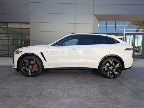 New 2026 Jaguar F-PACE SVR image 7