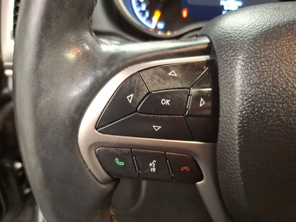 Used 2020 Jeep Grand Cherokee Limited AWD/4WD image 20