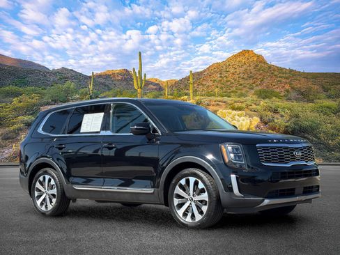 Used 2021 Kia Telluride EX w/ EX Premium Package FWD image 2