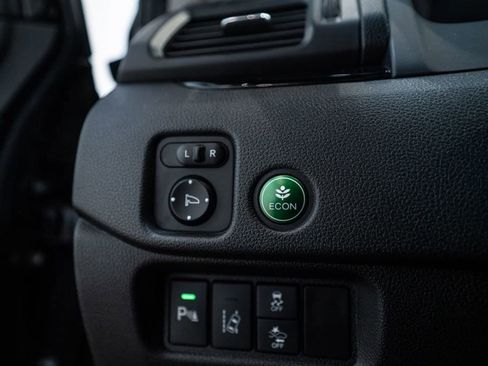 Used 2017 Honda Pilot Elite image 24