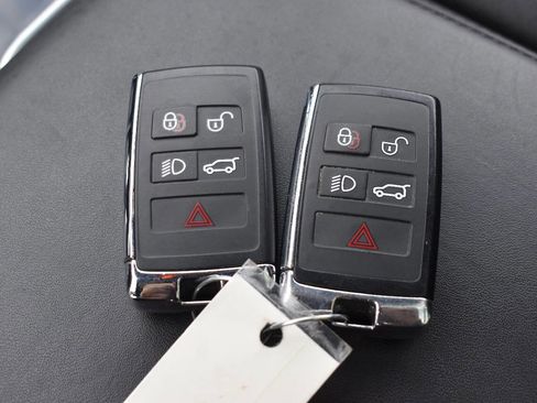 Used 2018 Land Rover Range Rover Sport HSE Dynamic image 36