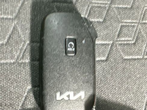 Used 2024 Kia Seltos S image 17