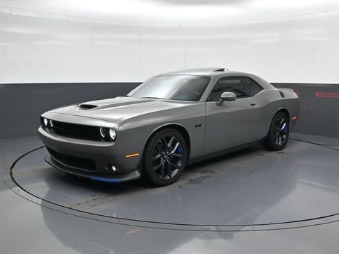 Used 2023 Dodge Challenger R/T w/ Plus Package RWD image 4