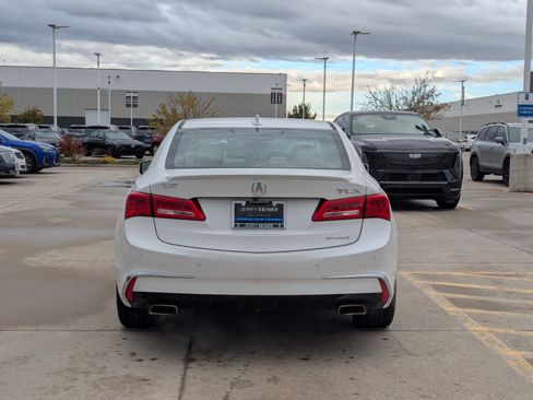 Used 2019 Acura TLX V6 SH-AWD w/ Advance Package image 4
