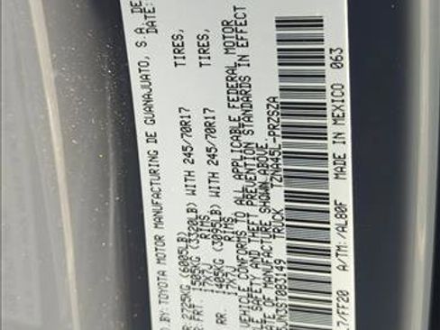 Certified 2025 Toyota Tacoma SR5 image 28