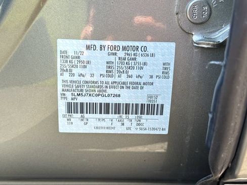 Used 2023 Lincoln Aviator Reserve w/ Equipment Group 201A AWD/4WD image 23
